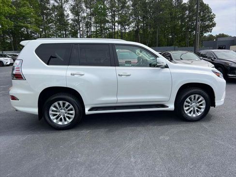 Certified 2022 Lexus GX 460 Premium w/ Premium Package AWD/4WD image 5