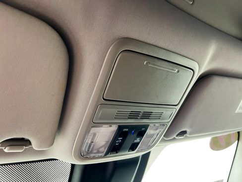 Used 2019 Honda Odyssey EX-L image 22