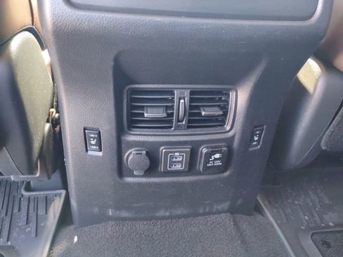 Used 2019 Nissan Titan Platinum Reserve w/ Platinum Utility Package AWD/4WD image 23