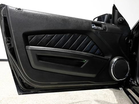 Used 2012 Ford Mustang GT Premium w/ Brembo Brake Pkg image 37