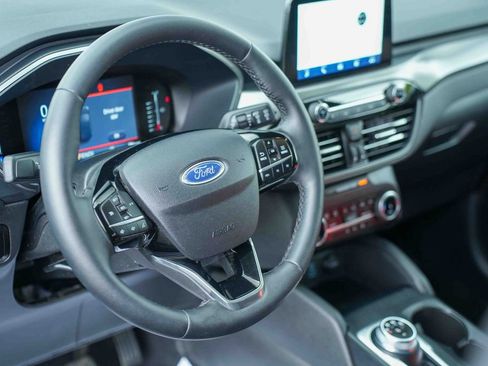 Used 2023 Ford Escape Active AWD/4WD image 18