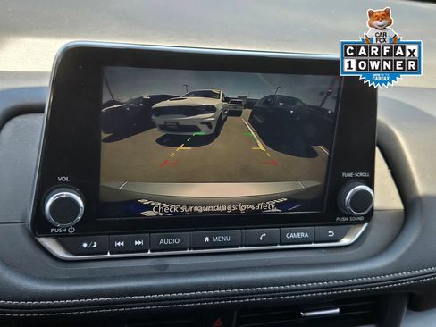 Used 2024 Nissan Rogue SV FWD image 14