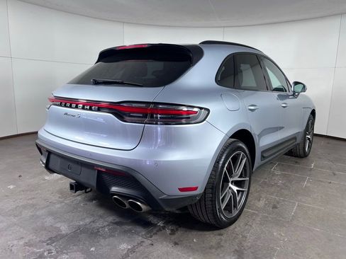 Certified 2022 Porsche Macan S image 6