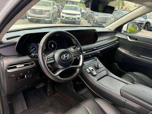 Used 2023 Hyundai Palisade Limited AWD/4WD image 16