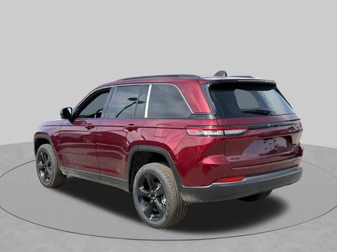 New 2026 Jeep Grand Cherokee Limited w/ Limited Altitude Package AWD/4WD image 7