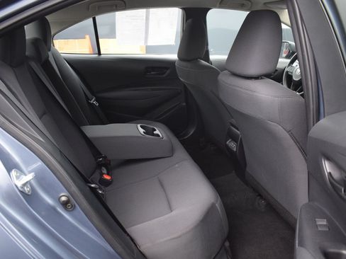 Used 2025 Toyota Corolla LE FWD image 11