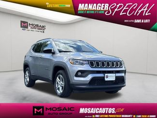 Used 2024 Jeep Compass Latitude AWD/4WD video 1