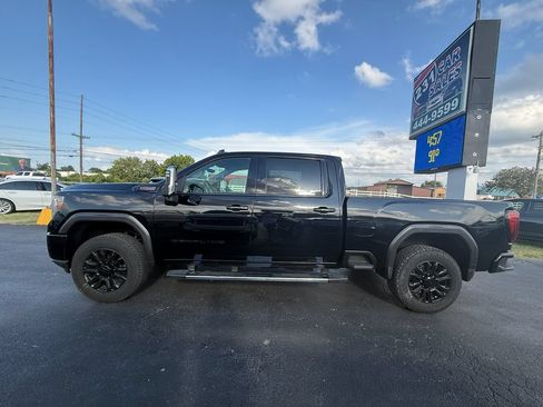 Used 2020 GMC Sierra 2500 Denali w/ Denali Ultimate Package AWD/4WD image 7