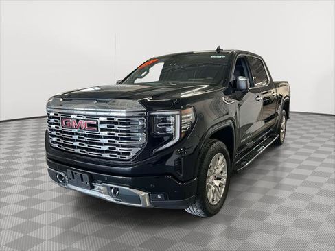 Used 2023 GMC Sierra 1500 Denali w/ Technology Package image 3