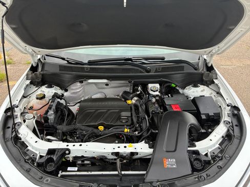 Used 2025 Buick Envista Sport Touring image 31