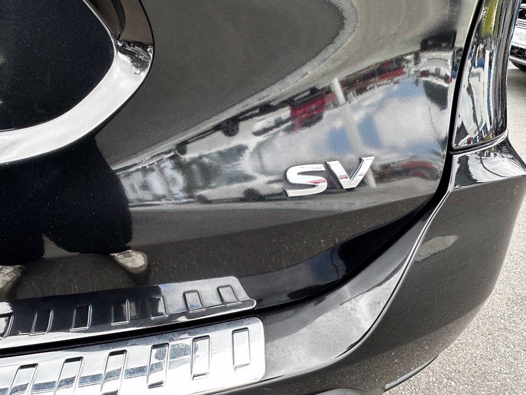 Used 2018 Nissan Rogue SV FWD image 9