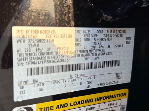 Used 2025 Ford Expedition King Ranch image 31