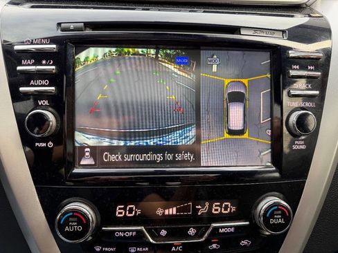 Used 2015 Nissan Murano Platinum w/ Platinum Technology Package AWD/4WD image 18