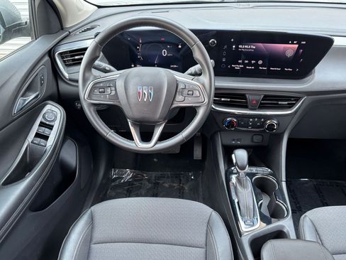 Used 2025 Buick Encore GX Preferred FWD image 33