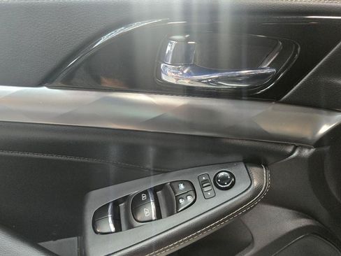 Used 2023 Nissan Maxima SL FWD image 10