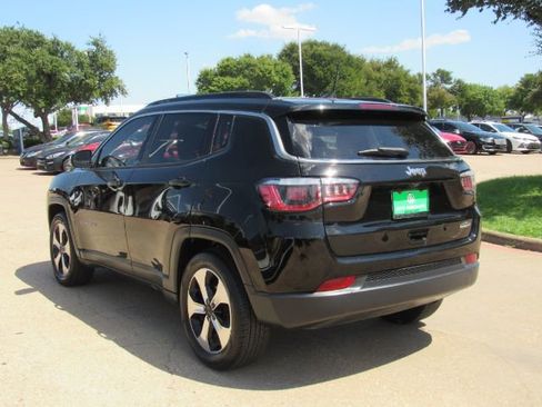 Used 2018 Jeep Compass Latitude w/ Popular Equipment Group image 13