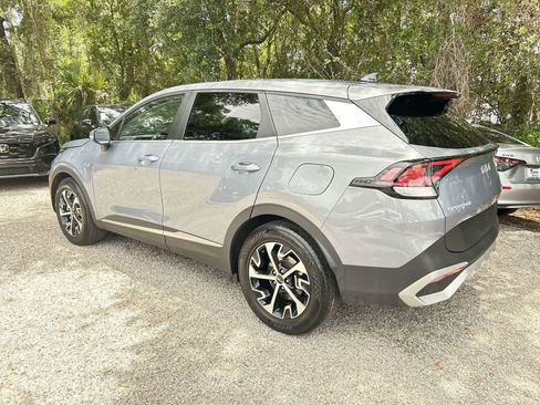 Used 2025 Kia Sportage EX FWD image 6