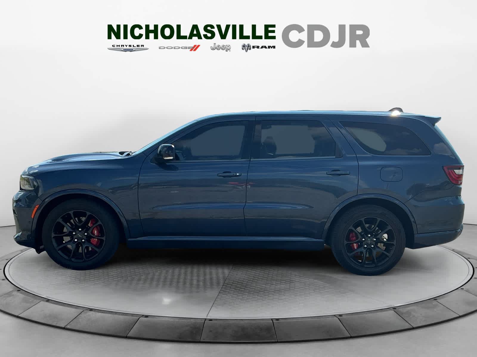 Used 2021 Dodge Durango SRT w/ Technology Group AWD/4WD image 2