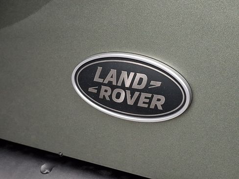 Used 2021 Land Rover Defender 110 X-Dynamic HSE AWD/4WD image 29