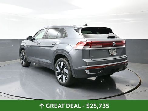 Used 2024 Volkswagen Atlas Cross Sport SE image 13