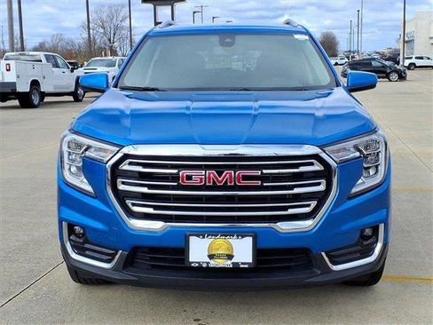 Used 2024 GMC Terrain SLT image 7