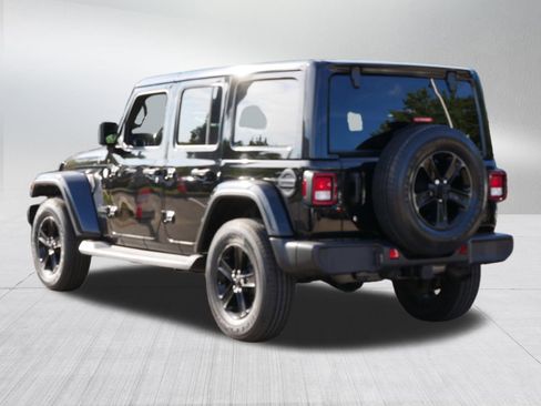 Used 2020 Jeep Wrangler Unlimited Sahara image 5