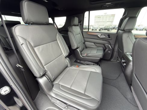 New 2026 GMC Yukon XL Denali w/ Sun & Power Step Package image 15