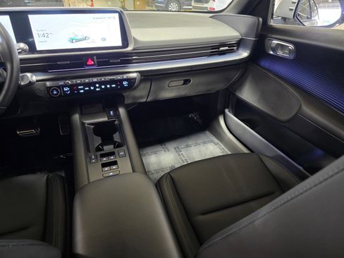 Used 2024 Hyundai Ioniq 6 Limited RWD image 17