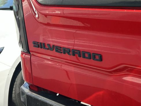 Used 2023 Chevrolet Silverado 1500 ZR2 w/ Technology Package AWD/4WD image 7