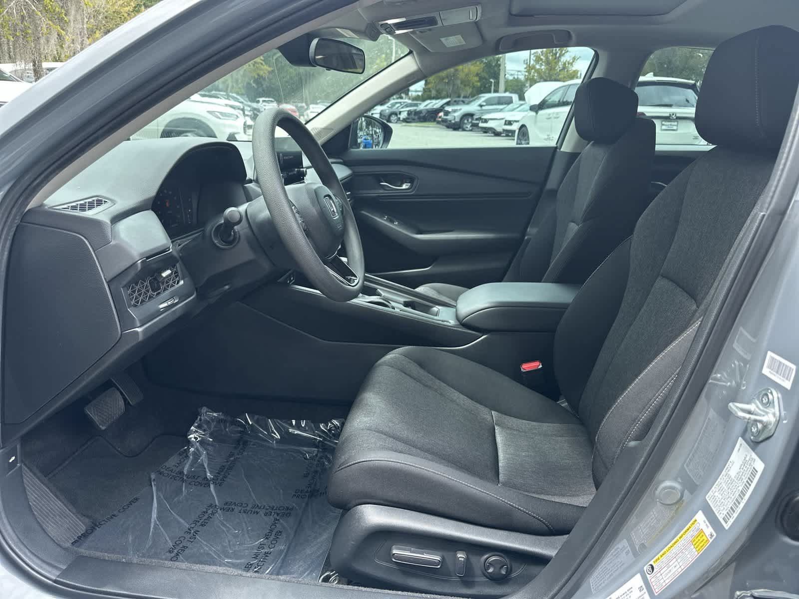 Used 2025 Honda Accord SE image 13