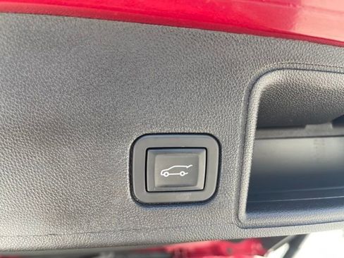 Used 2020 GMC Terrain Denali image 43