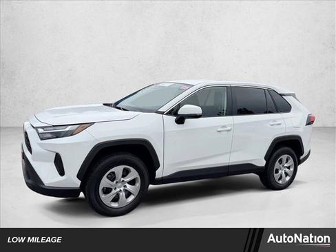 Certified 2025 Toyota RAV4 LE AWD/4WD image 1
