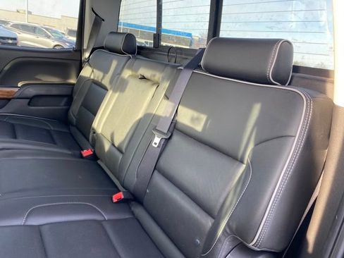 Certified 2018 Chevrolet Silverado 2500 High Country w/ Duramax Plus Package image 18