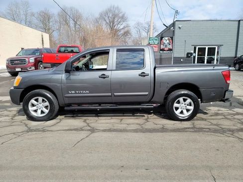 Used 2012 Nissan Titan SV w/ SV Premium Utility Pkg AWD/4WD image 8