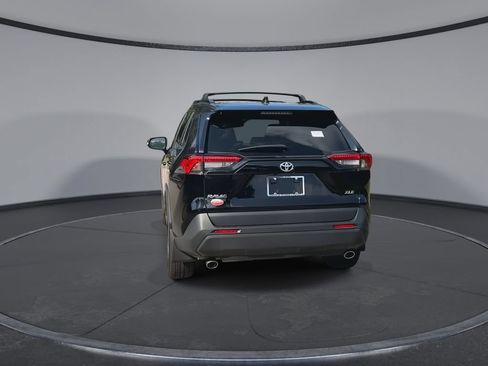 Used 2025 Toyota RAV4 XLE Premium w/ Weather Package FWD image 7