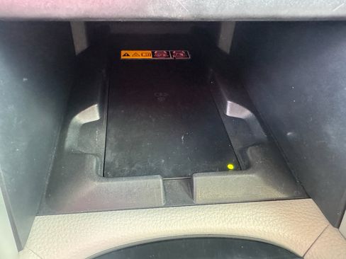 Used 2025 Toyota Corolla Cross LE w/ Moonroof Package image 18