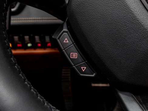 Used 2019 Lamborghini Huracan LP 580-2 RWD image 50