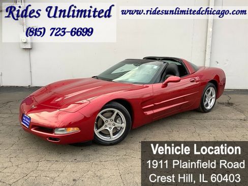 Used 2004 Chevrolet Corvette Coupe w/ Roof Package image 15
