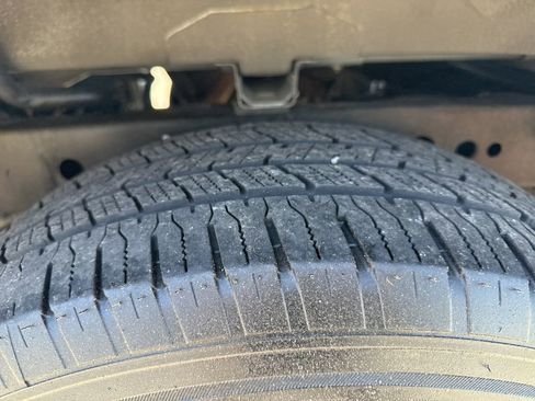 Used 2016 Nissan Frontier SV AWD/4WD image 30