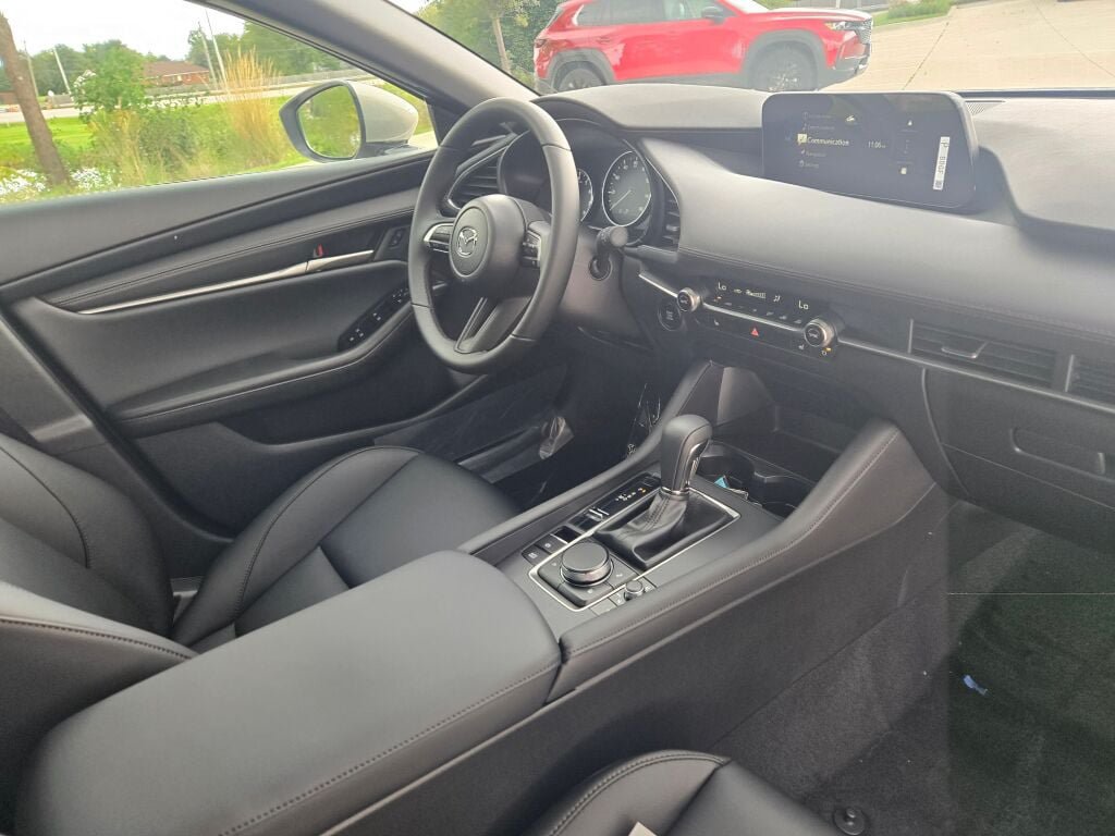 New 2026 MAZDA MAZDA3 s FWD image 5