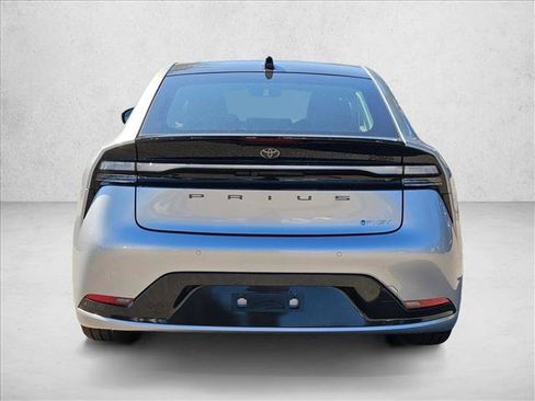 New 2026 Toyota Prius Plug-In Hybrid FWD image 7