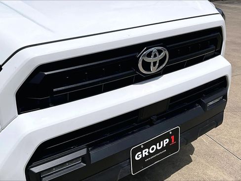 Used 2025 Toyota 4Runner SR5 image 28