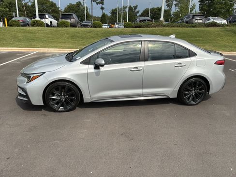 Used 2023 Toyota Corolla XSE FWD image 7