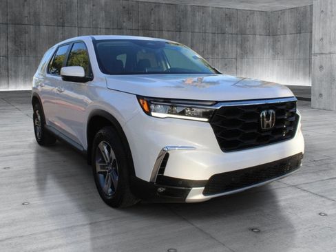 Used 2023 Honda Pilot EX-L image 9
