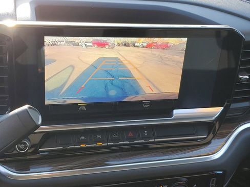 Used 2022 Chevrolet Silverado 1500 LT image 22