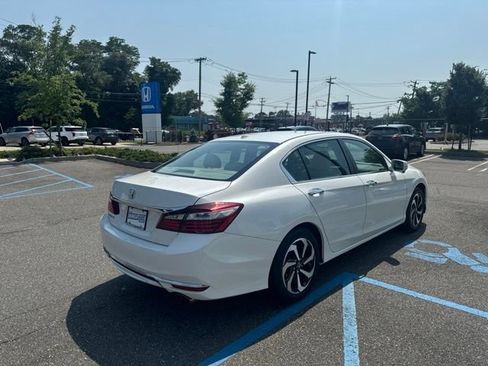 Used 2016 Honda Accord EX-L image 8