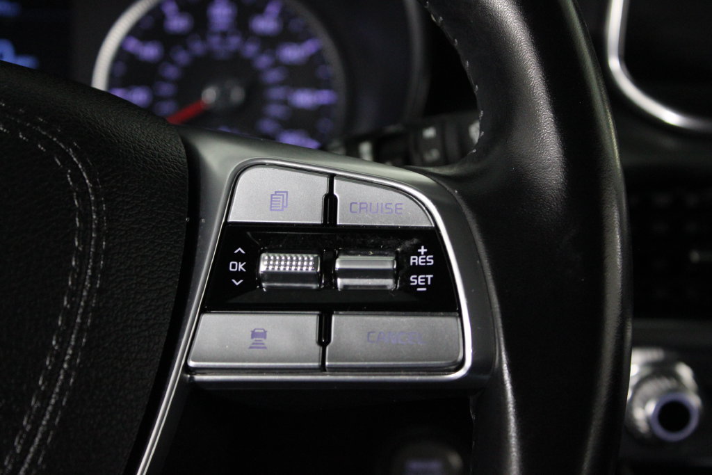 Used 2022 Kia Telluride LX FWD image 26