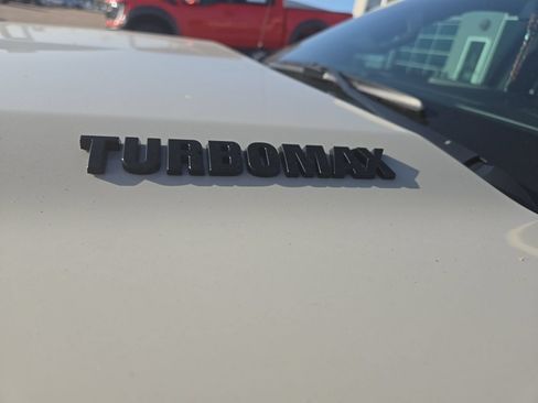 Used 2026 Chevrolet Silverado 1500 Custom w/ Turbomax Blackout Package RWD image 6