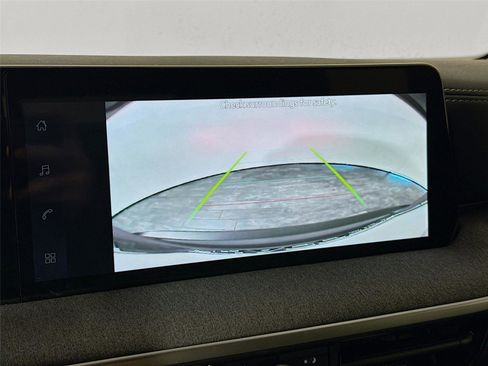 Used 2026 Nissan Kicks SV FWD image 10