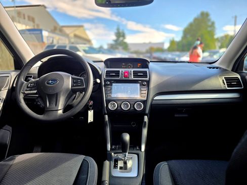 Used 2016 Subaru Forester 2.5i Premium AWD/4WD image 15